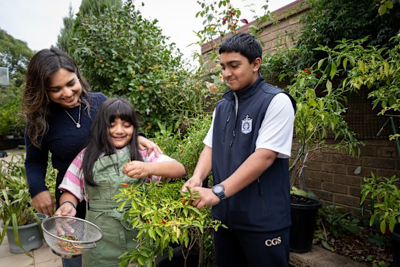 <i>MasterChef</i> finalist Kishwar Chowdhury, with her children, Seraphina, 8, and Mikayle, 15, is developing cooking classes for Caulfield Grammar students.