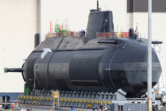 Um submarino movido a energia nuclear da classe Astute, HMS Audacious.