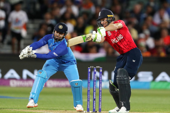 England’s captain Jos Buttler accompanied Alex Hales in a masterly chase.