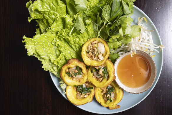 Coconut and turmeric mini pancakes.