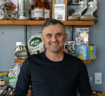 Gary Vaynerchuk has blasted his way to the top of the national besteller lists, elbowing the likes of Lee Child, Andy Griffiths and Liane Moriarty out of the way.