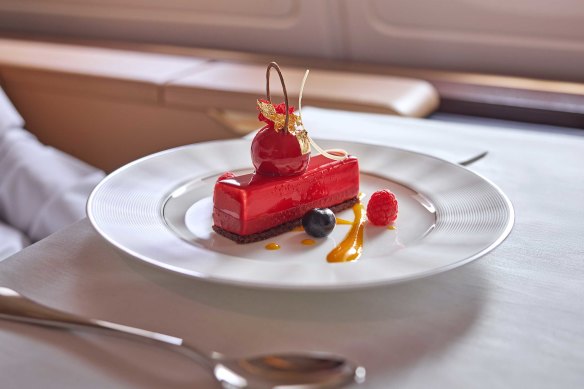 Dessert in Etihad first class.