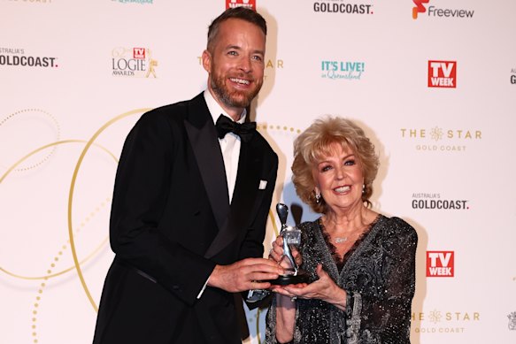 Patti Newton with Bert Newton Award winner Hamish Blake.