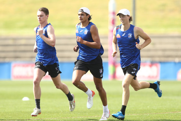 Jamarra Ugle-Hagan (centre) at Bulldogs training on Wednesday.