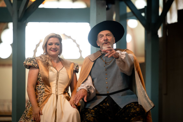 Lee Abrahmsen and Steven Gallop star in Melbourne Opera’s lesser known Wagner work, Die Meistersinger von Nürnberg.