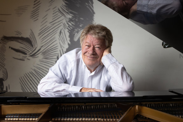 Peter Sullivan 
