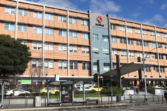 Graduate nurses at the Alfred will have their hours slashed from four to three days per week.