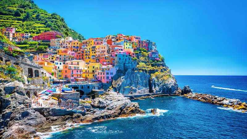 Three Australian outlets publish a “50 things we love” Europe travel list