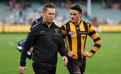Hawthorn coach Sam Mitchell and Jack Ginnivan.