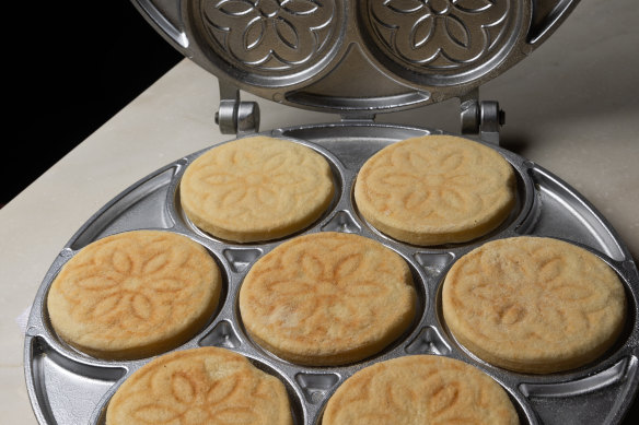 The special iron used to make crescentina Modenese, a flatbread from northern Italy.