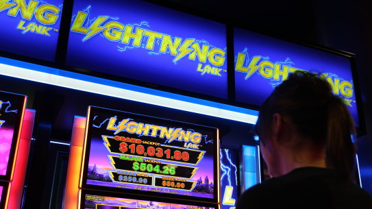 Perrottet supports a cashless gaming card trial in NSW.