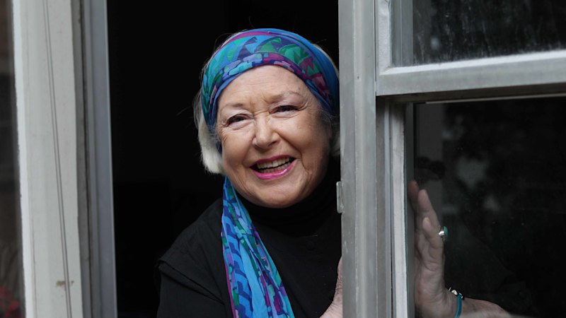 Australian theatre legend Toni Lamond dies age 93