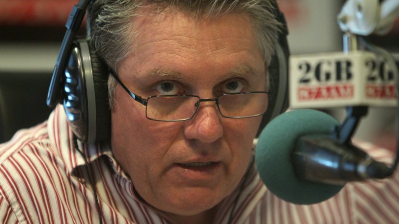 Talk store back radio