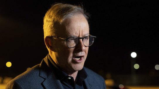 Prime Minister Anthony Albanese has doubled down on his plans to reduce the staffing allocation for crossbench politicians.