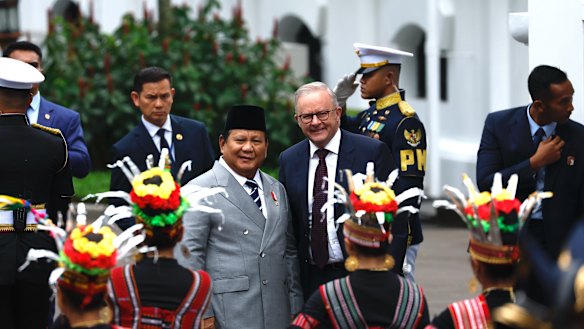 Indonesian President Prabowo Subianto and Australian Prime Minister Anthony Albanese in Jakarta on Friday. 
