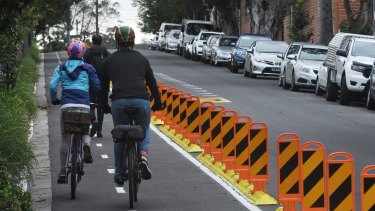 The Andrews state Labor government is fast-tracking 100 kilometres of pop-up bicycle lanes on major arterial roads.