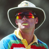 Dean Jones was one of the first cricketers to wear sunglasses on the field.