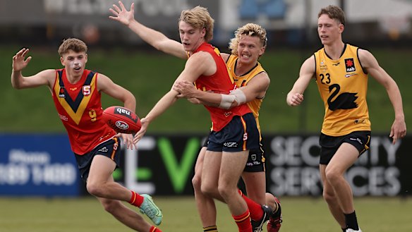 South Australia’s Jason Horne-Francis (centre).