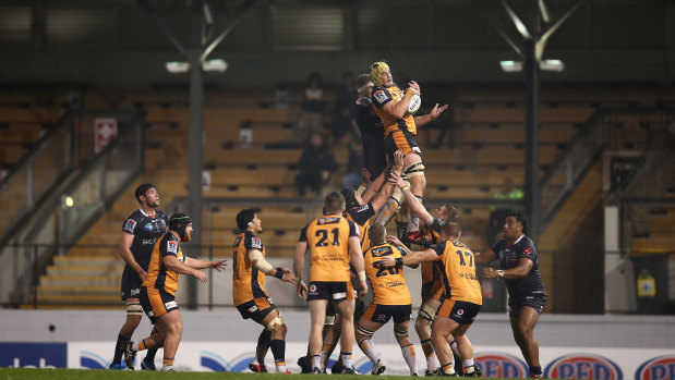 Ben Hyne of the Brumbies competes in a lineout during the round 6 Super Rugby AU match between the Rebels and Brumbies at Leichhardt Oval on August 07, 2020 in Sydney, Australia. 