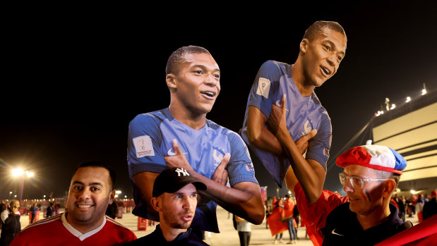French fans honour Kylian Mbappe at the World Cup.