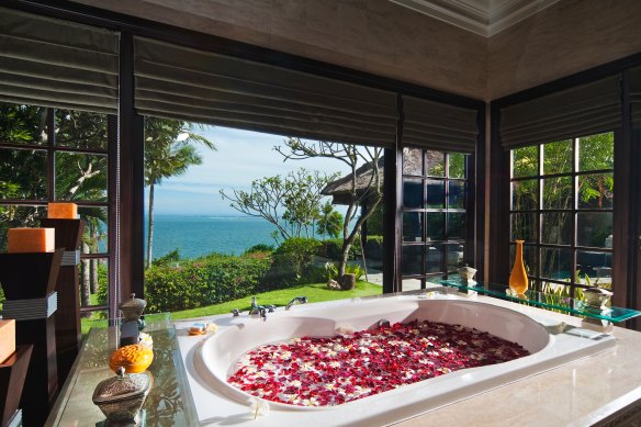 Low-season Bali travel can reap dividends … Ayana Resort and Spa Bali.