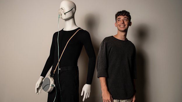  Matthew Langsam with his design project Oxyreel, a wearable supplemented oxygen device, entered in the 2020 HSC.