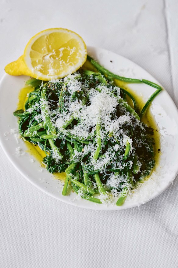 Choose larger spinach leaves for this simple but wholesome side dish.