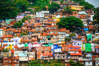 Authentic insight or voyeurism? My struggle with slum tourism