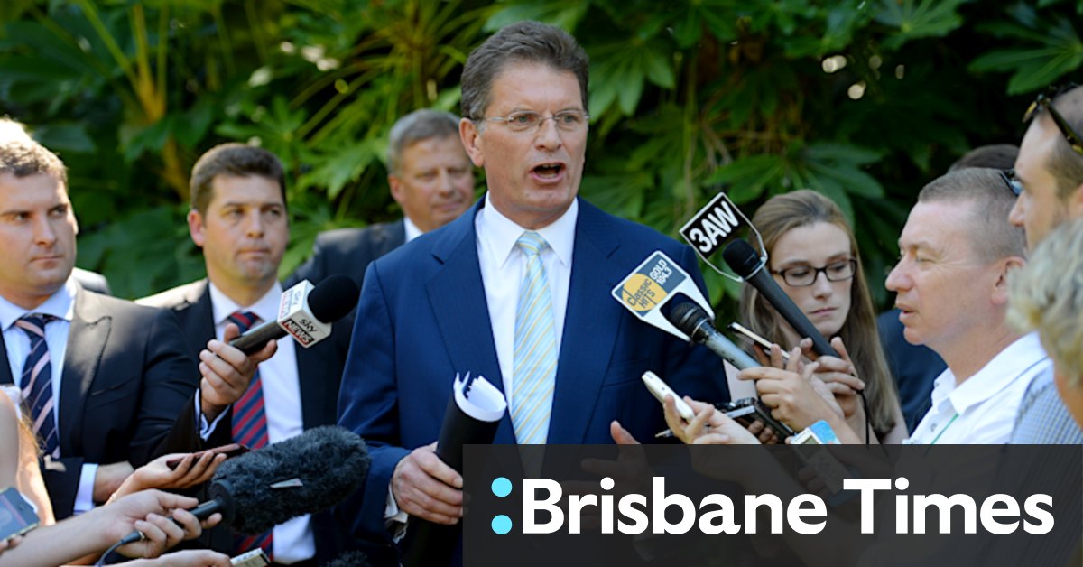 Federal election 2022: It's Ted Baillieu versus son Robert on the streets of Kooyong - Vimarsana News
