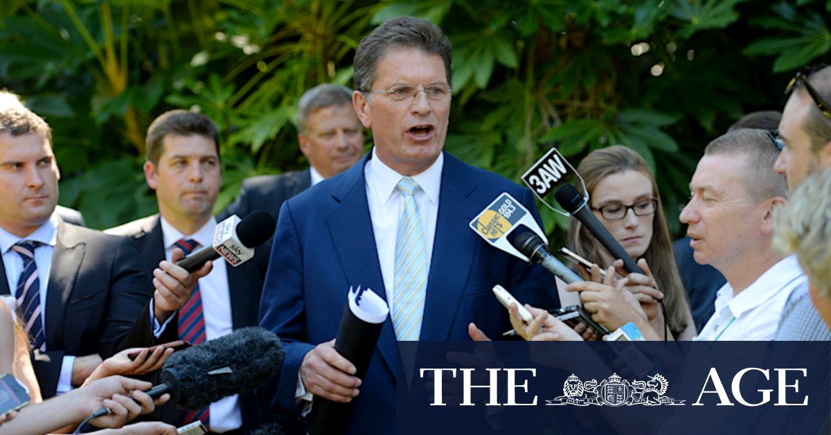 Federal election 2022: It's Ted Baillieu versus son Robert on the streets of Kooyong - Vimarsana News