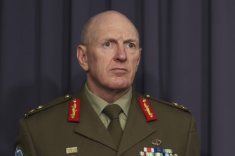 COVID-19 taskforce commander Lieutenant-General John Frewen.