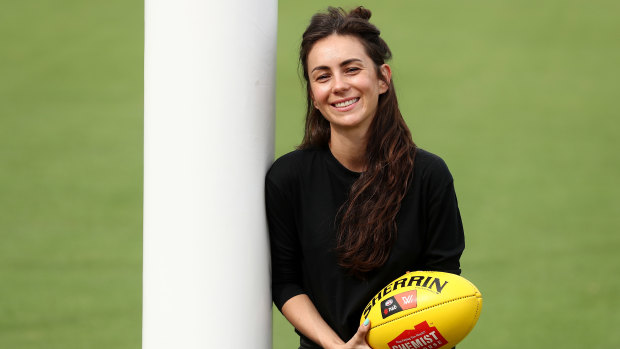 Amy Shark will perform at Sunday's AFLW grand final.