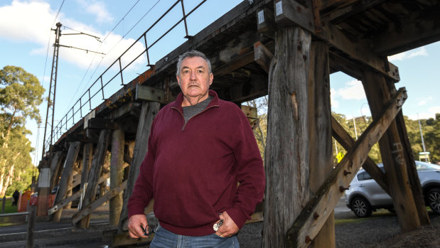 Eltham resident John O'Brien says the Hurstbridge line urgently needs an upgrade to ease road congestion. 