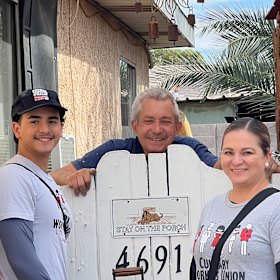 Culinary Union members Edrulfo Camacho and his mother Angelica door knocking in Las Vegas.