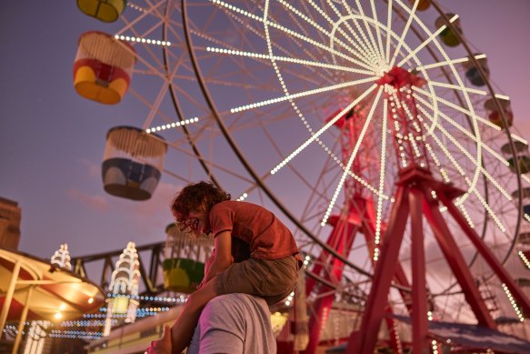 Many harborside attractions, like Luna Park, come to life after dark.