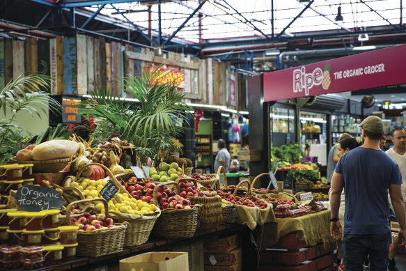 We have some of the best fresh food markets in the world, such as Prahran Market. 