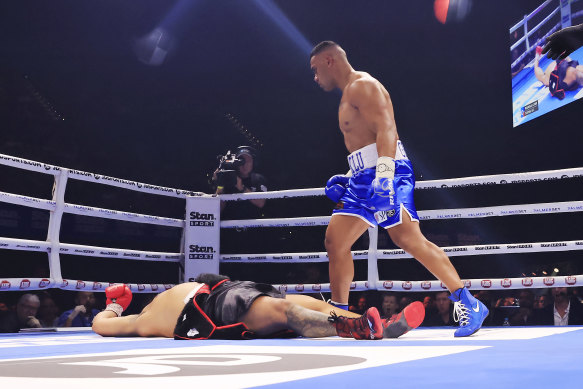 Pangai jnr knocks out Jeremiah Tupai-Ui  on the Sonny Bill Williams-Mark Hunt undercard last November.