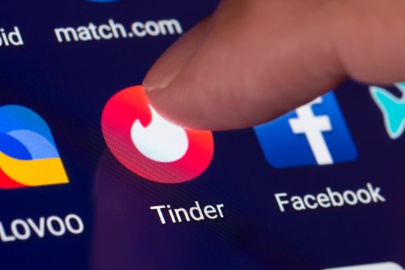 In a bid to lessen the potential risk of meeting with strangers, the popular matchmaking app also will give users the option to log in date details and share location data.