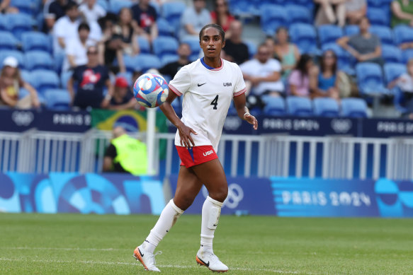 Emma Hayes dice che Naomi Girma è il miglior difensore che abbia mai visto.