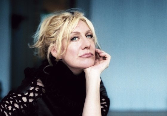 Singer Renee Geyer.