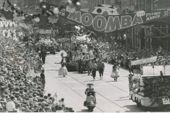 Melbourne in 1959: The Moomba Parade works its way up Swanston Street.