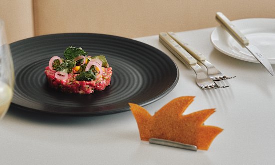 Wagyu steak tartare with artichoke crisp. 