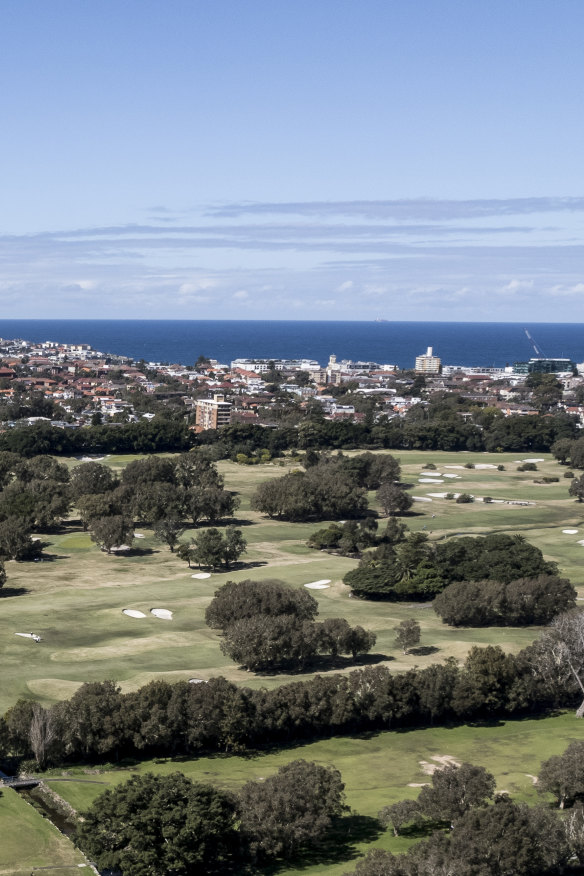 The red-hot battle between a blue-blooded golf club and its green-hued neighbours