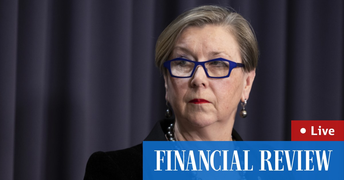 'There's more in the world than medical advice': Jane Halton backs mandatory PCR testing of Chinese travellers - Vimarsana News