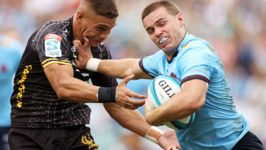 Waratahs held off a Force fightback to win 22-17 at Leichhardt Oval on Sunday. 