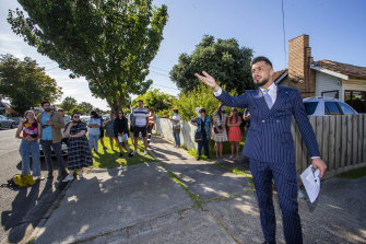 Making an unconditional offer can help buyers get in before an auction.