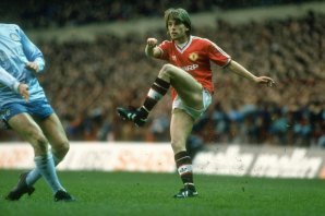 Jesper Olsen playing for English Premier League team Manchester United in 1987.