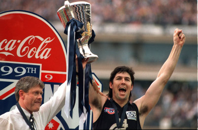 David Parkin and Stephen Kernahan with the 1995 premiership cup. The Blues haven’t won a flag since.