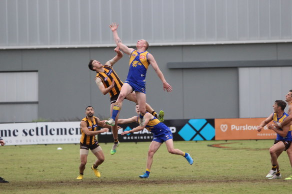 Bailey Williams flies high in a scratch match against the Hawks.