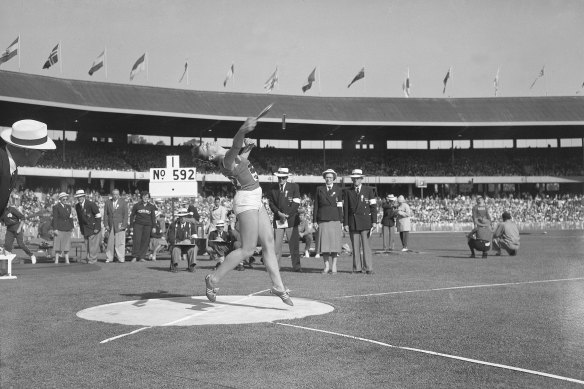 Gold medal form is displayed at Melbourne by Czechoslovakia’s Olga Fikotova, winner of the women’s discus event at the 1956 Olympics. 